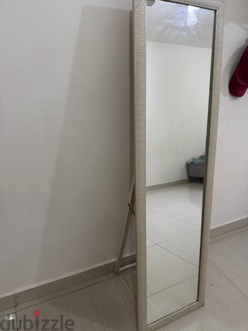 Full-Length Dressing Mirror with decorative frame 1