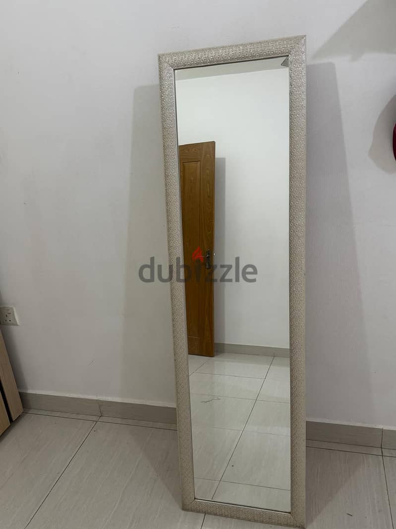Full-Length Dressing Mirror with decorative frame 2