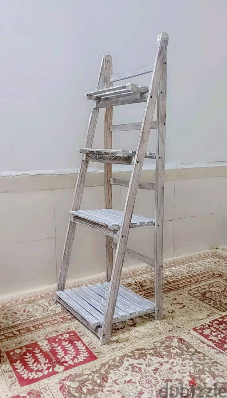 Wooden Storage Rack – 3/4 Shelves 1
