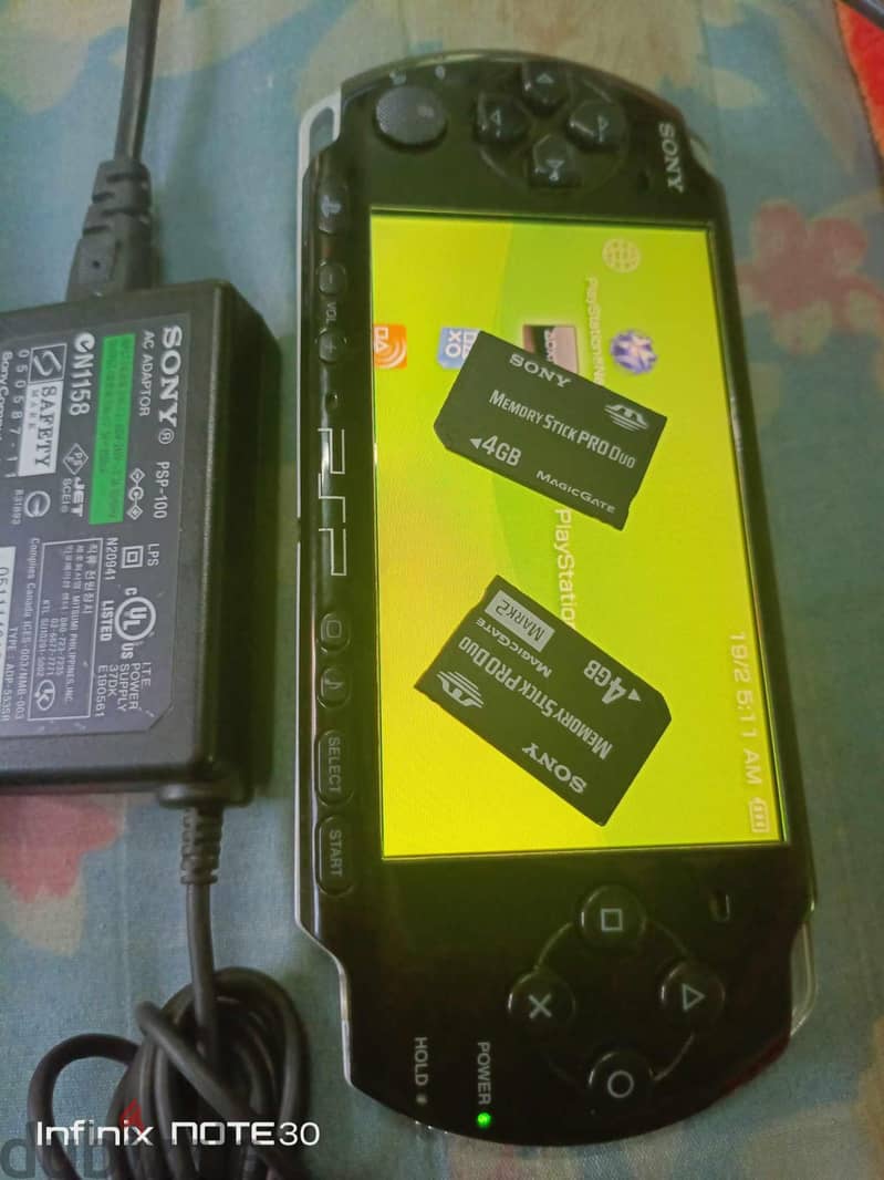 Psp 1000 interested call me or WhatsApp 79784802 4