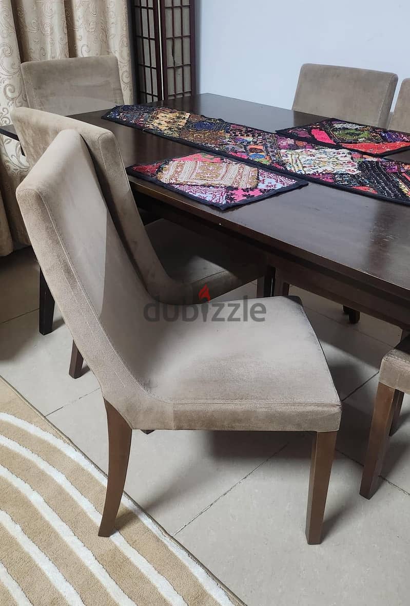 6 Chair Dinning Table 1