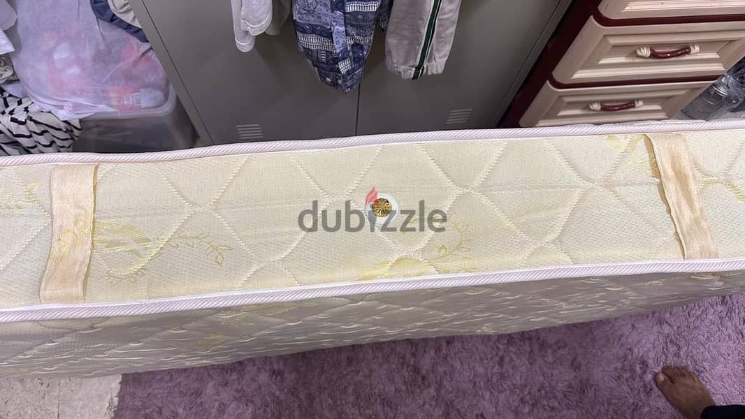 Spring matress with Good condition. Same like new 2