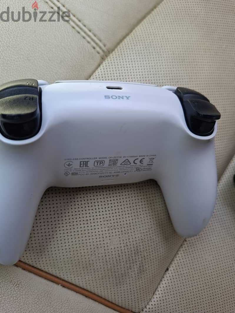 Sony PS5 two controllers with good conditiin and original 2