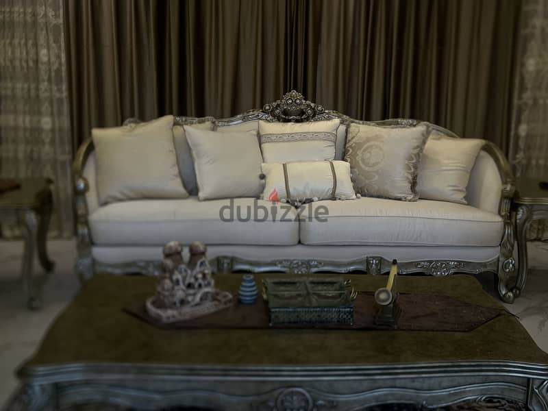 3 sofas 1