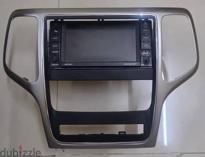 Jeep Grand Cherokee Laredo Player