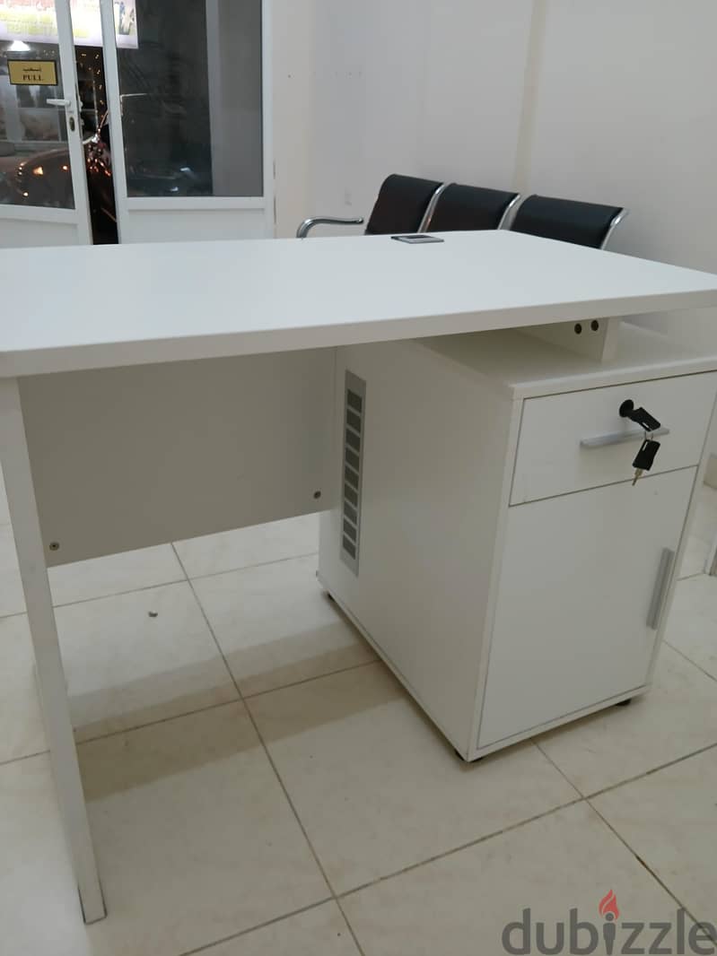 Table for sale in Barka 1