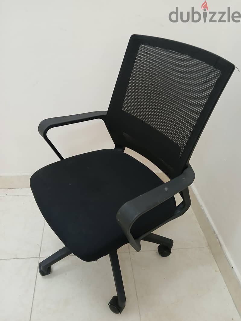 Office chair for sale in Barka 1