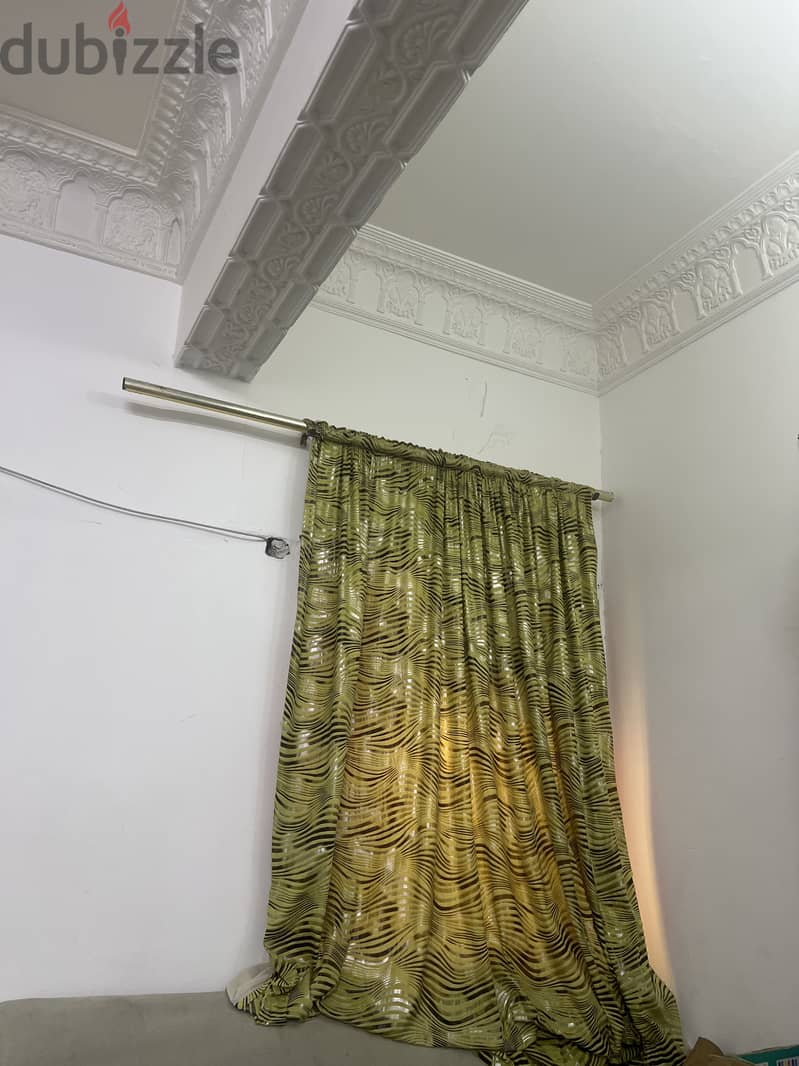 Female bedspace or room sharing 1