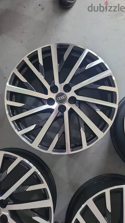 Audi A8 2023