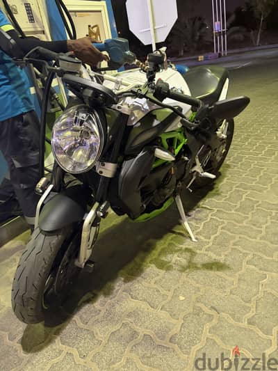 MV Agusta Brutale 800