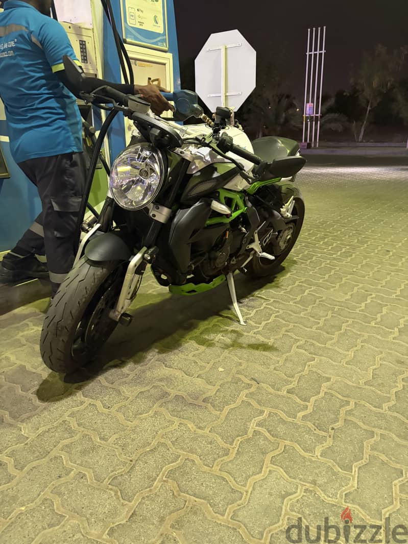 MV Agusta Brutale 800 3