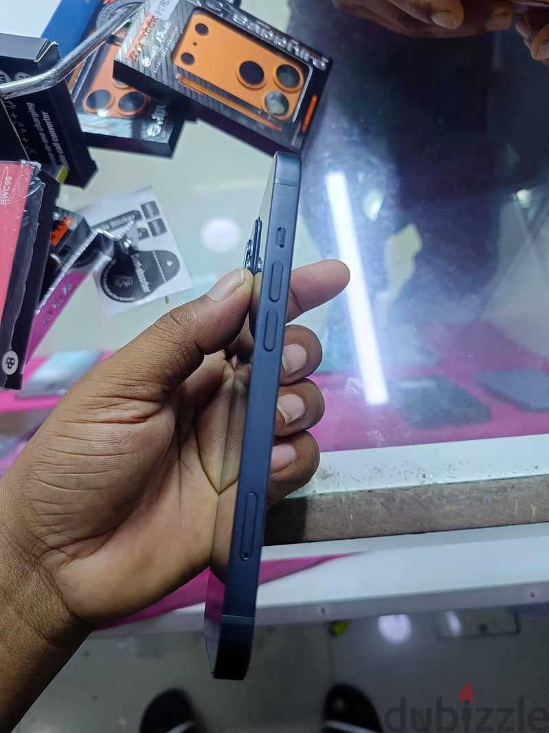 Apple - iPhone 13 1