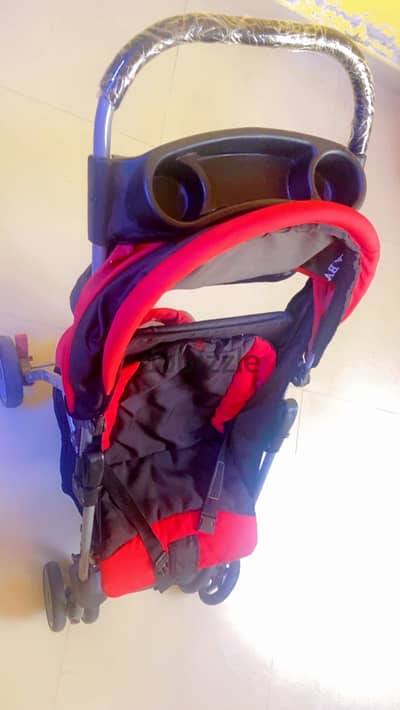 Baby stroller عربة أطفال مثالية وممتازة وقابلة للطي بسهولة