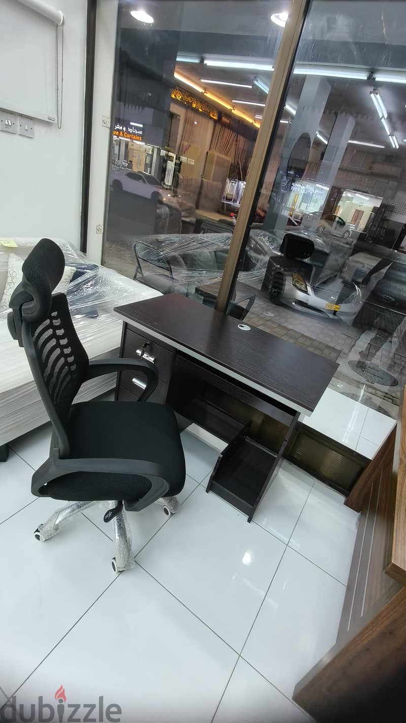 Premium Office Furniture – Unique Designs & Affordable Prices! 7
