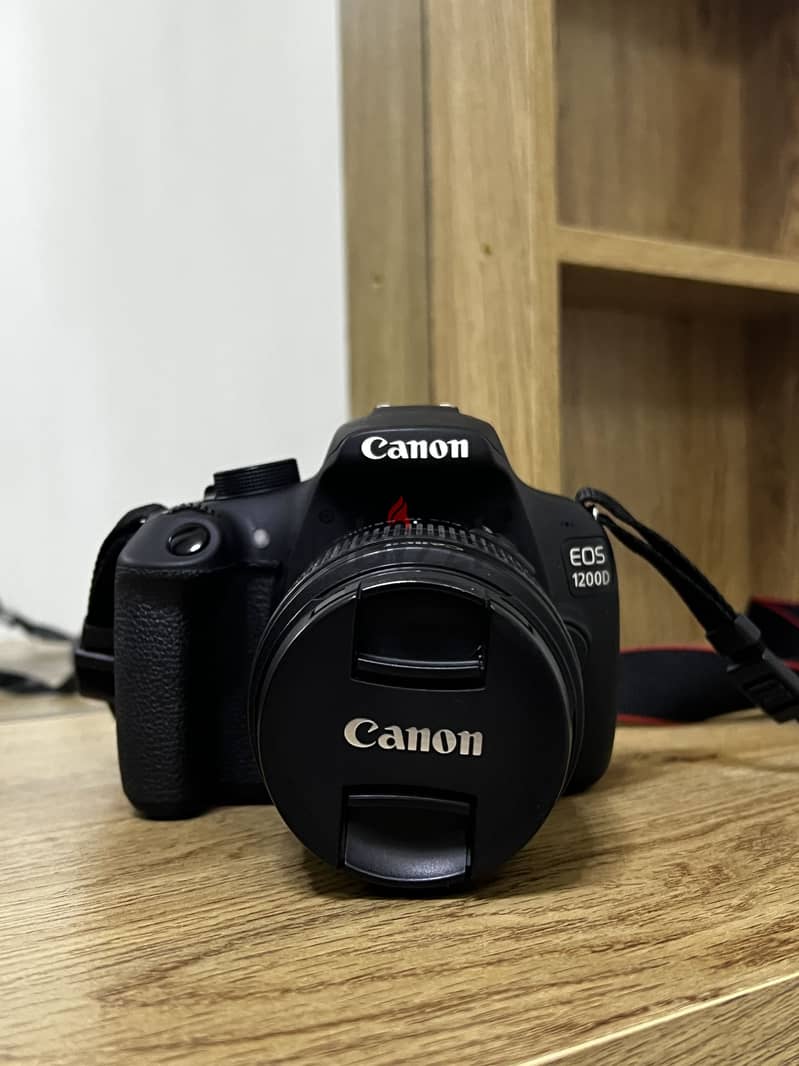 Canon EOS1200 D 1