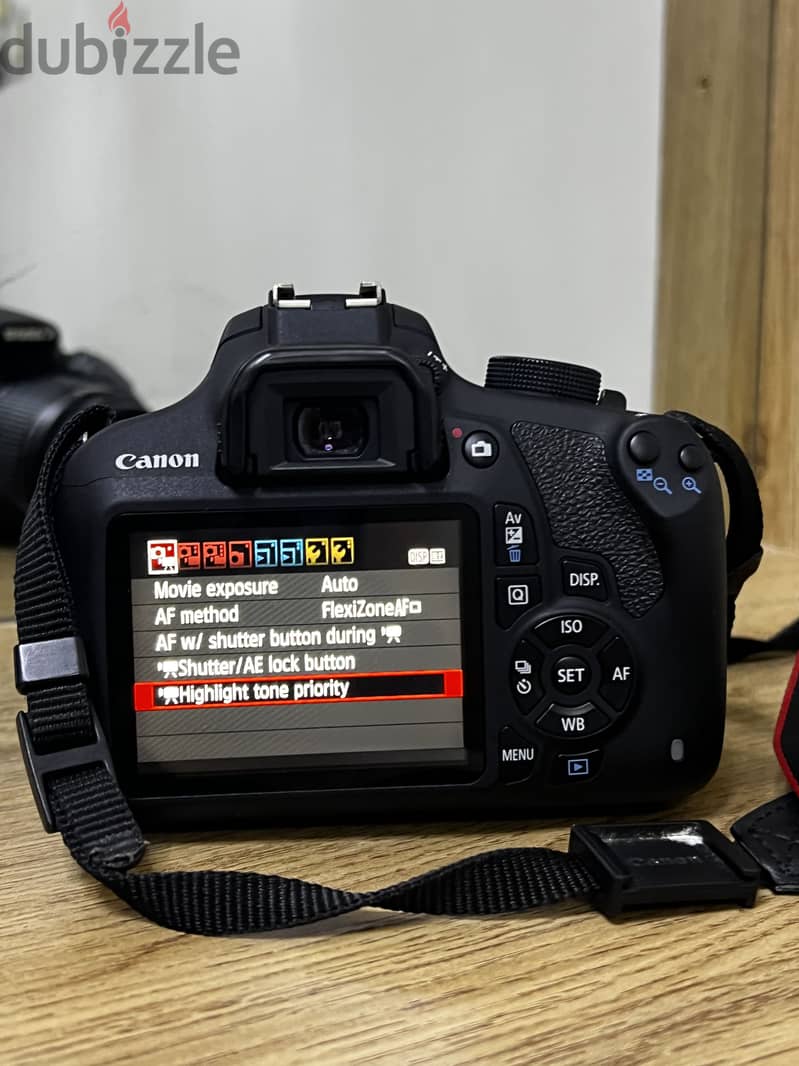 Canon EOS1200 D 4