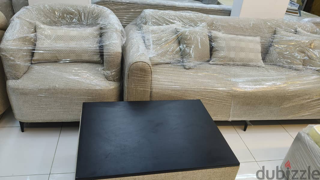 special Offer New sofa 8th seater sofa available 3