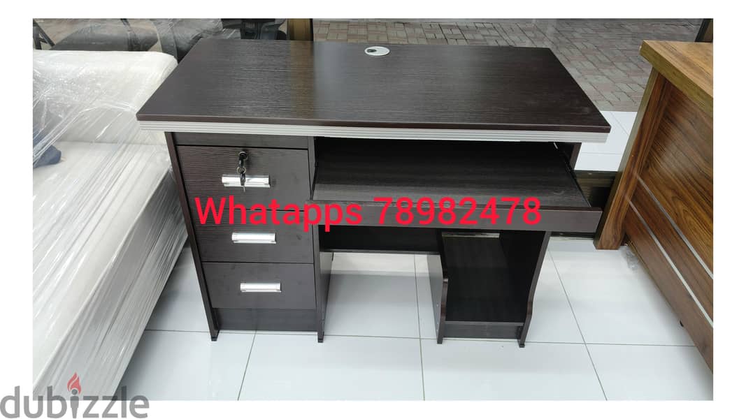 New computers table available 4