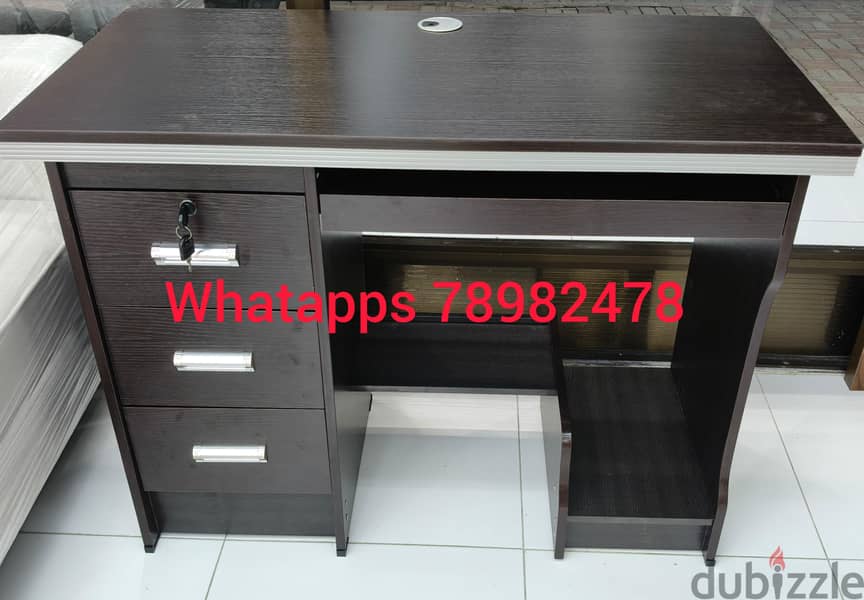 New computers table available 5