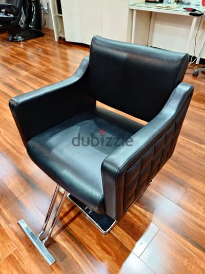 Barber Salon Stylist Chair - 6 Inch Hydraulic Height Adjustable