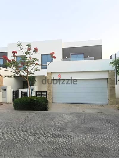 Twin villa for rent at ghadeer Al Mouj Muscat SR-MD-1767