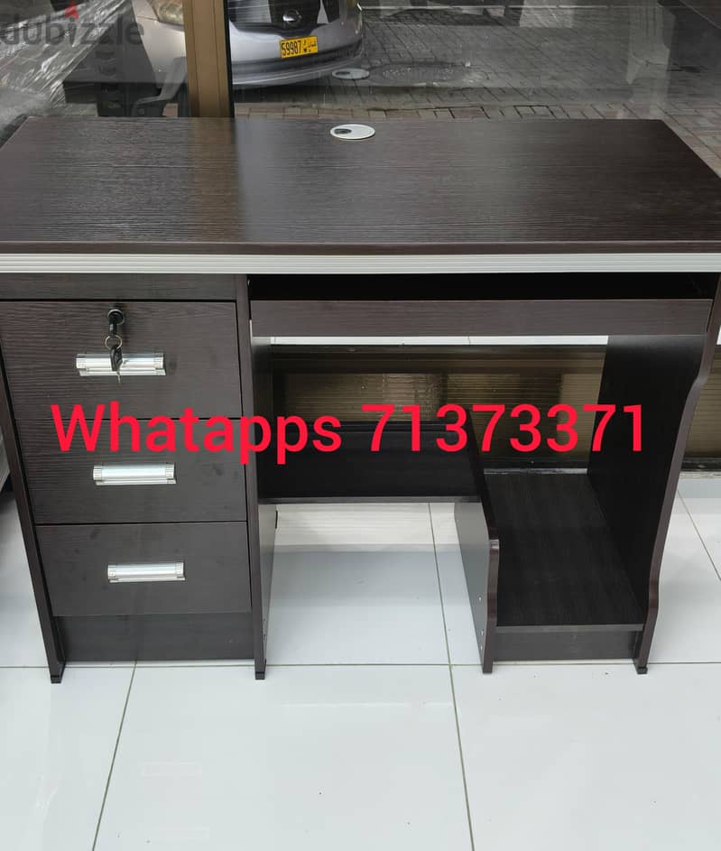 Special Offer – New computers table available 3