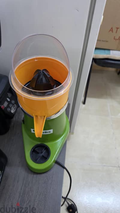 orange juicer