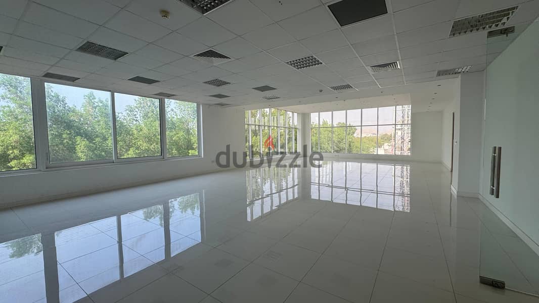 Premium Office Space Available at Beach One, Shatti Al Qurum, CSAQO030 7