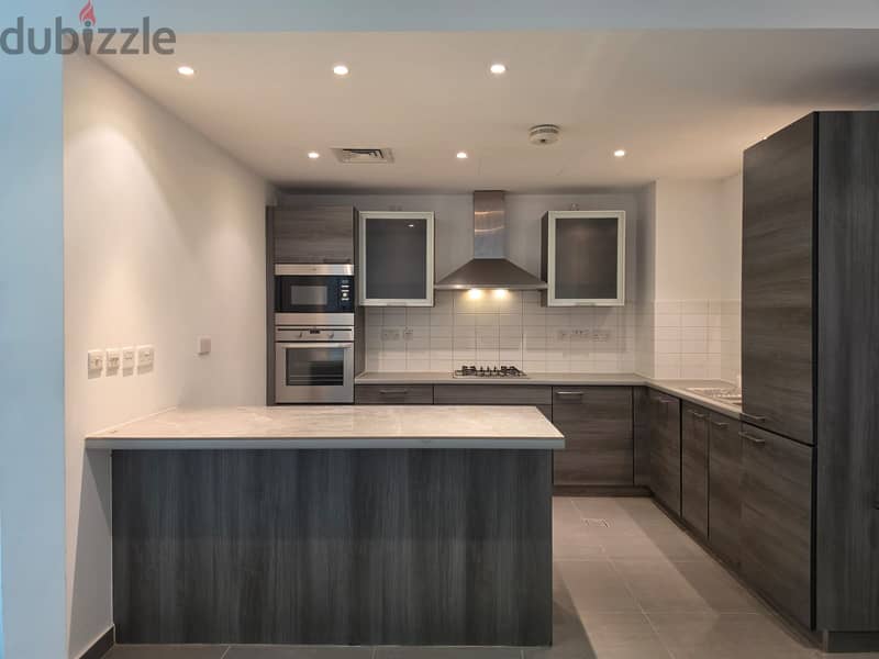 Freehold Three Bedroom Townhouse 15
