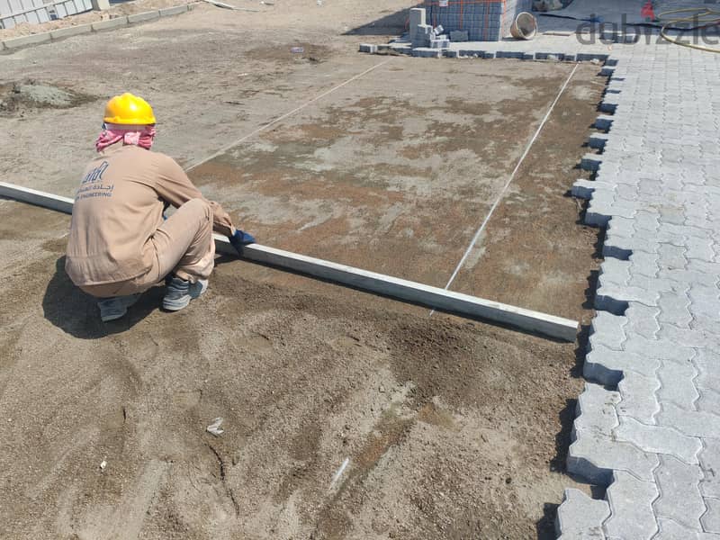 We are looking for construction projects 12
