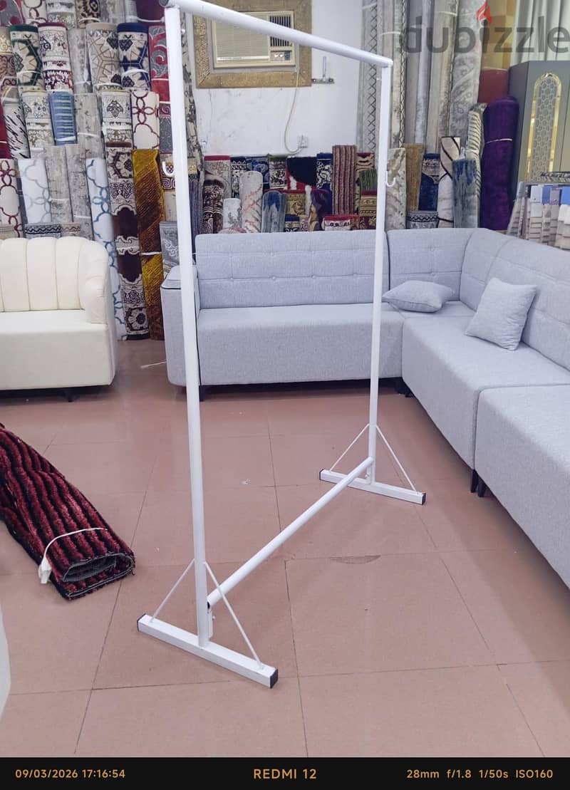 New colths hanger avaliable. all r not same price 6