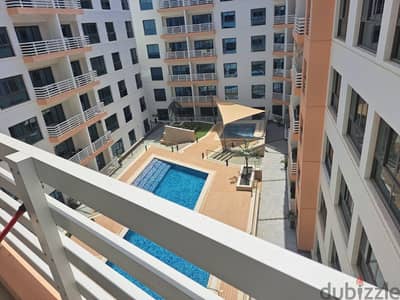 nice flat in muscat   hills ready to move in
