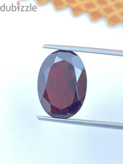 حجر جارنت أحمر طبيعي غير معالج natural untreated dark red garnet stone