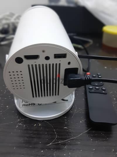 smart projector very new