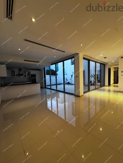 Townhouse for sale in Al Mouj ( Rihan Garden) تاون هاوس للبيع في الموج مسقط - الريحان جاردن-تملك حر-