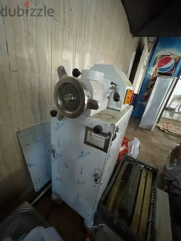 Meat grinder big 2