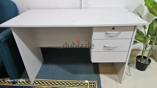 Office table