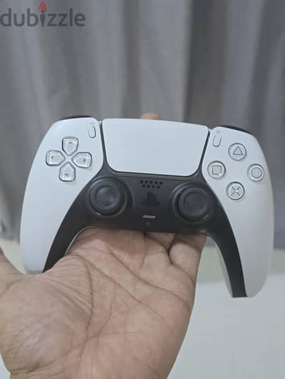 PS5 CONTROLLER (PERFECT CONDITION)