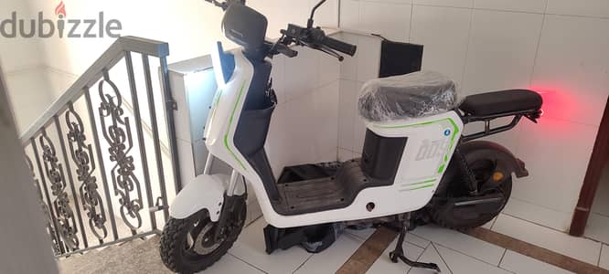 Scooter 60 kilometers speed very clean