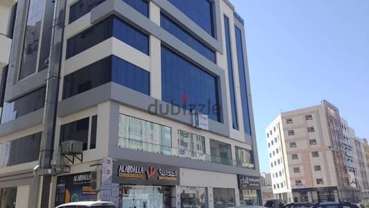 محلات تجارية و مكاتب في شارع المها موقع استراتيجي