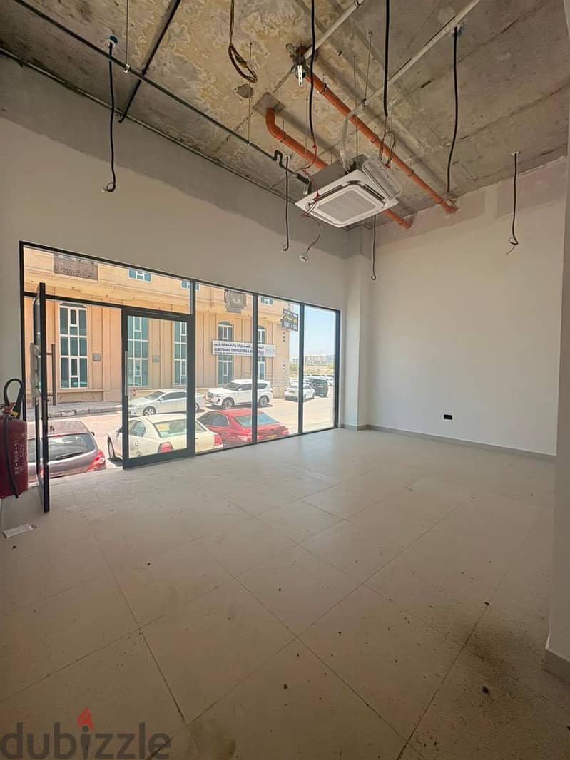 BRAND NEW SHOP FOR RENT !! 4