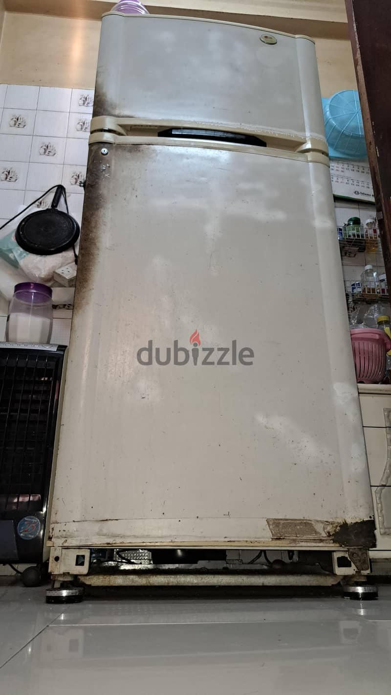 BIG FREEZER FRIDGE LG BRAND 13