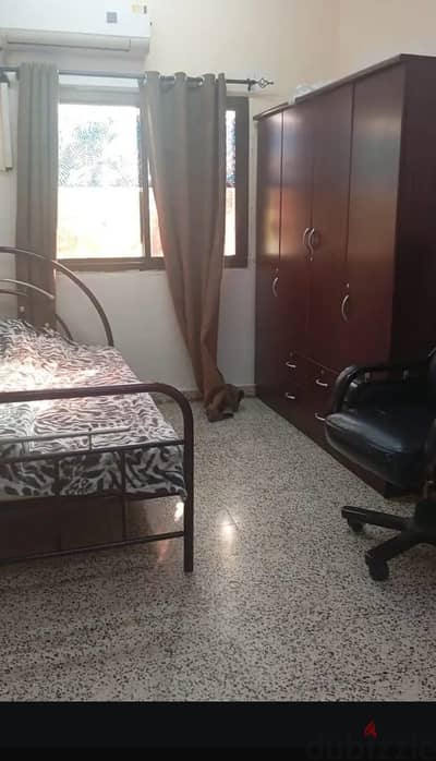 Shared single room with private bathroom