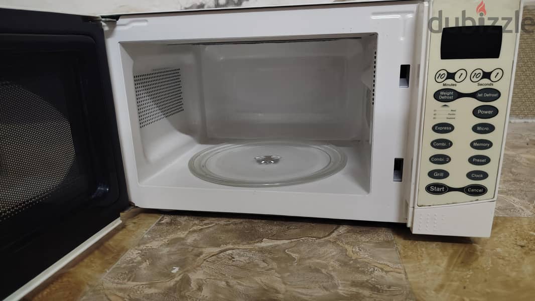 IKON MICROWAVE OVEN 20L 700W 3