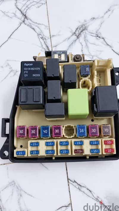 Mazda 323 Fusebox Original GCC Made, suitable for model 1998-2001