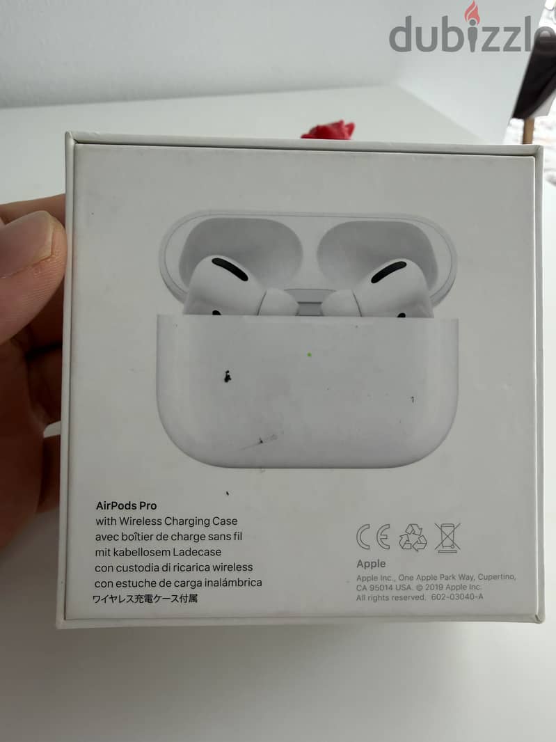 Airpod Pro with wireless Charging Case 1
