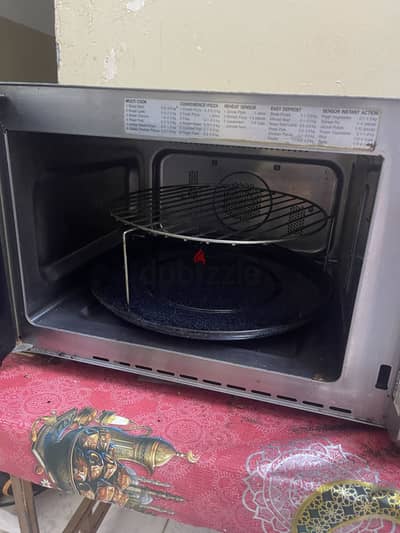 Oven Working Good a condition