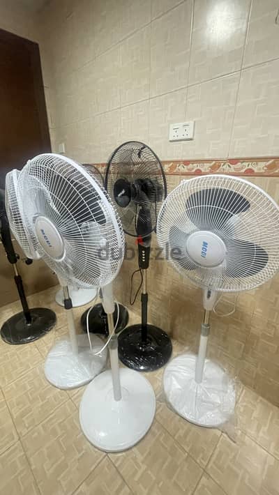 Pedestal Fans used only for nearly 10 days, FOR SALE. Warranty paper and bill available