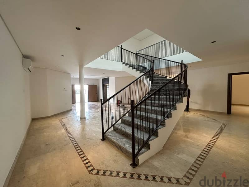 Large brand new villa 4