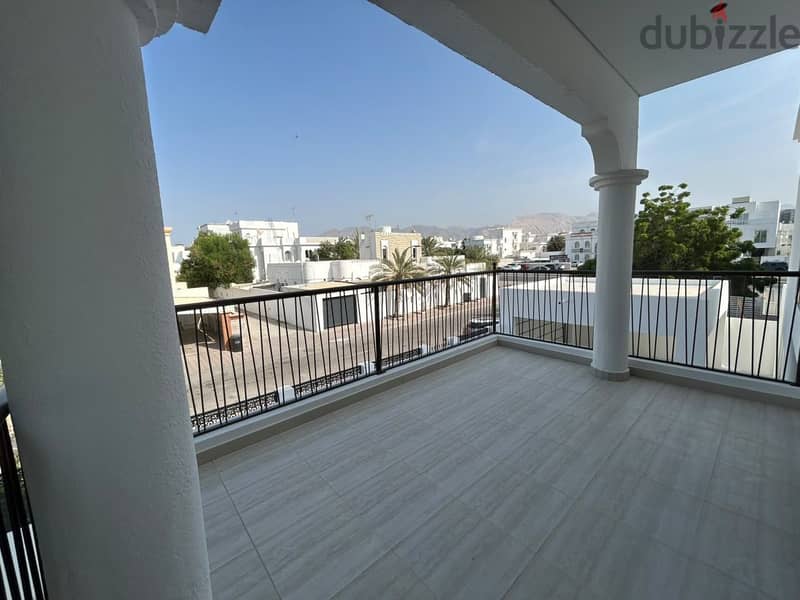 Large brand new villa 5
